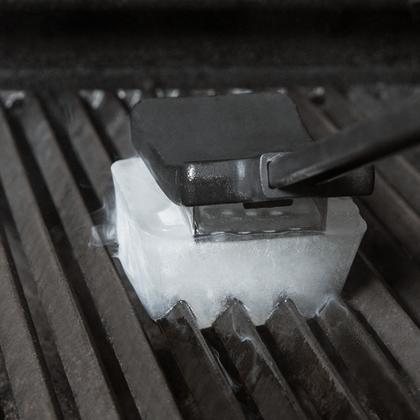 65679-lodowa-szczotka-do-rusztow-broil-king-polgrill2.jpg