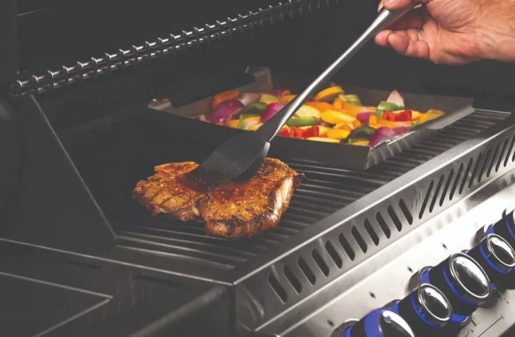 Polgrill-70034-napoleon-Zestaw-3-akcesoriow-2_polgrill.webp