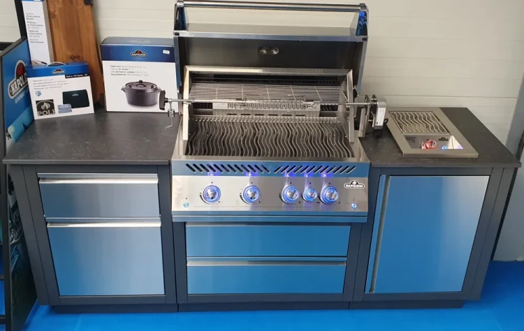 Polgrill-zestaw-kuchni-ODK105-BIG32P-Napoleon-ekspozycja-grille-gazowe_polgrill.webp