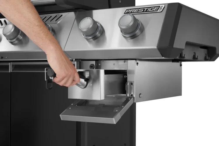 Polgrill-PrestigePro-PRO500VXRSIBPK-Smoker-BOX-GASM002-Napoleon.webp