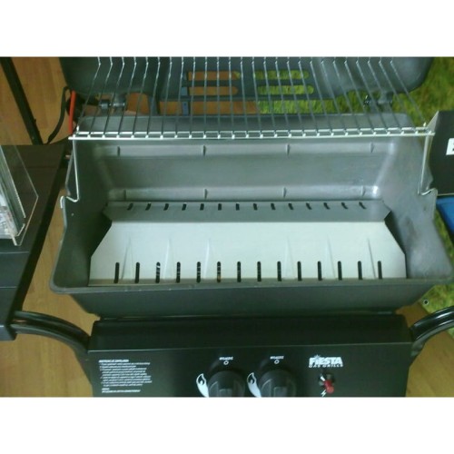 aromatyzer-oslona-palnika-do-grilla-gazowego-fiesta_broil king.jpg