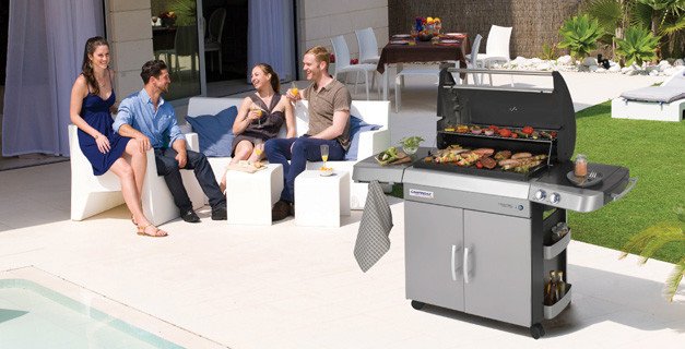 Grill RBS LS Seria 3 w ogrodzie