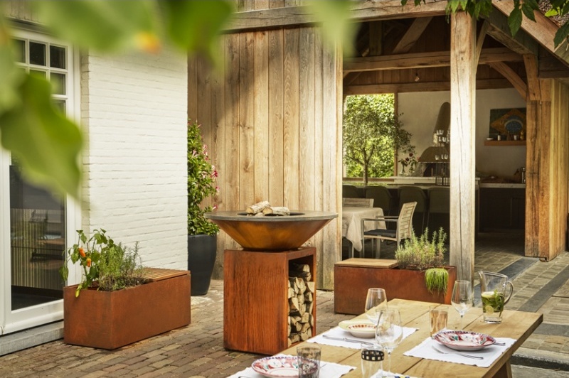 Palenisko na drewno OFYR Corten Storage 100