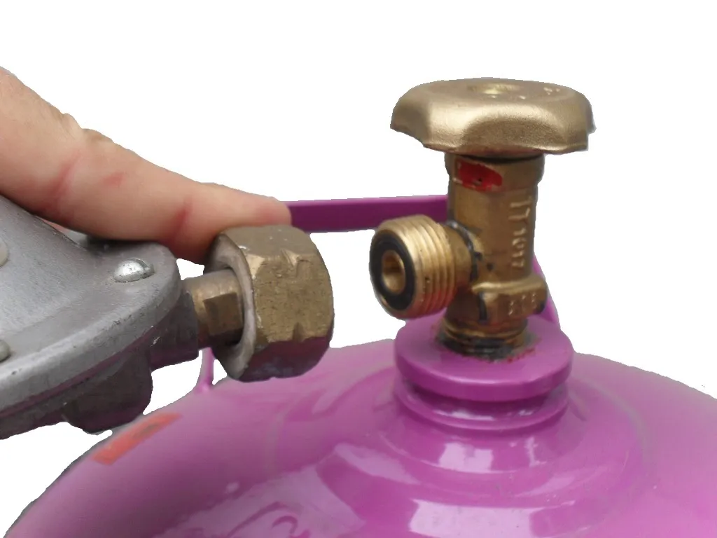 wymiana reduktora butli gazowej