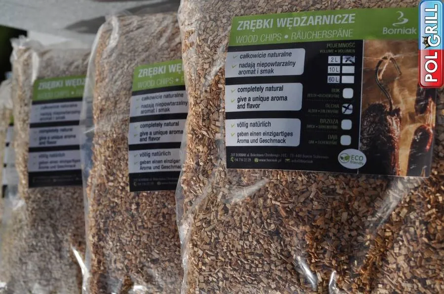 Różne zrębki wykonane z różnych drzew